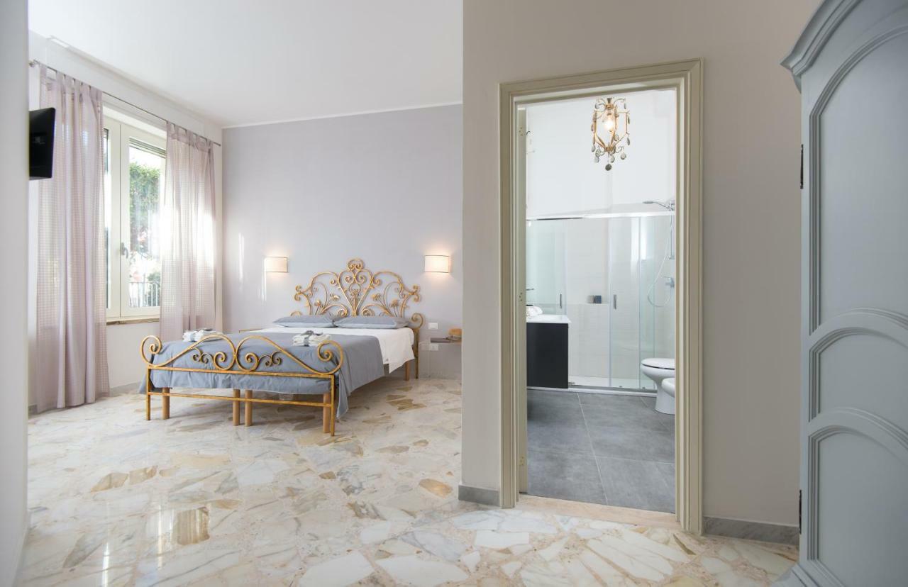 L'Angolo Di Oli' Lecce Exterior foto
